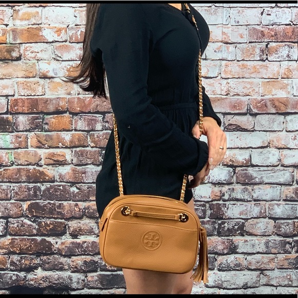 NWT Tory Burch Bombe crossbody w chain - Picture 2 of 8